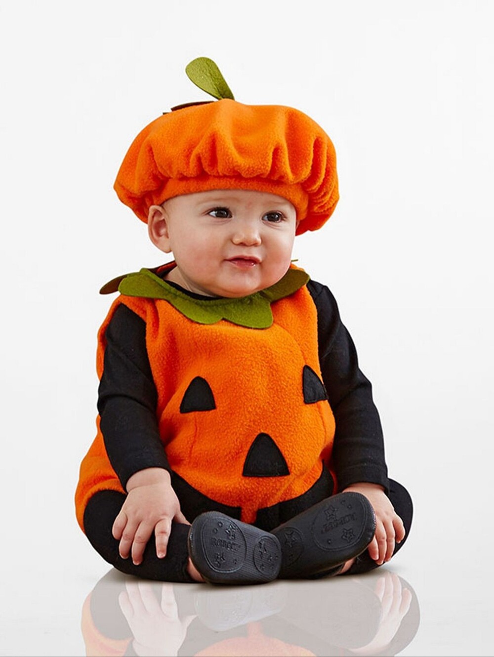 Pottery Barn Pumpkin Fleece Costume with Green Leaf Collar With Cap Size 12-24M